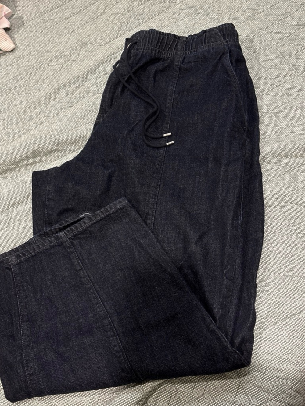 Everlane dark wash barrels with elastic waist